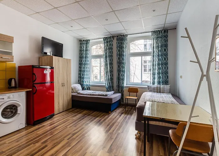 Enjoy Your Stay With Dkn Apartments - Mon-Sun - Late Night Check-In - Multilanguage - Near Railway Station - Witamy Serdecznie