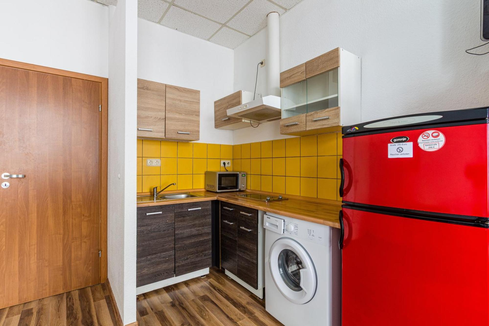 Enjoy Your With Dkn - Mon-sun - Late Night Check-in - Multilanguage - Near Railway Station - Witamy Serdecznie Apartment *
