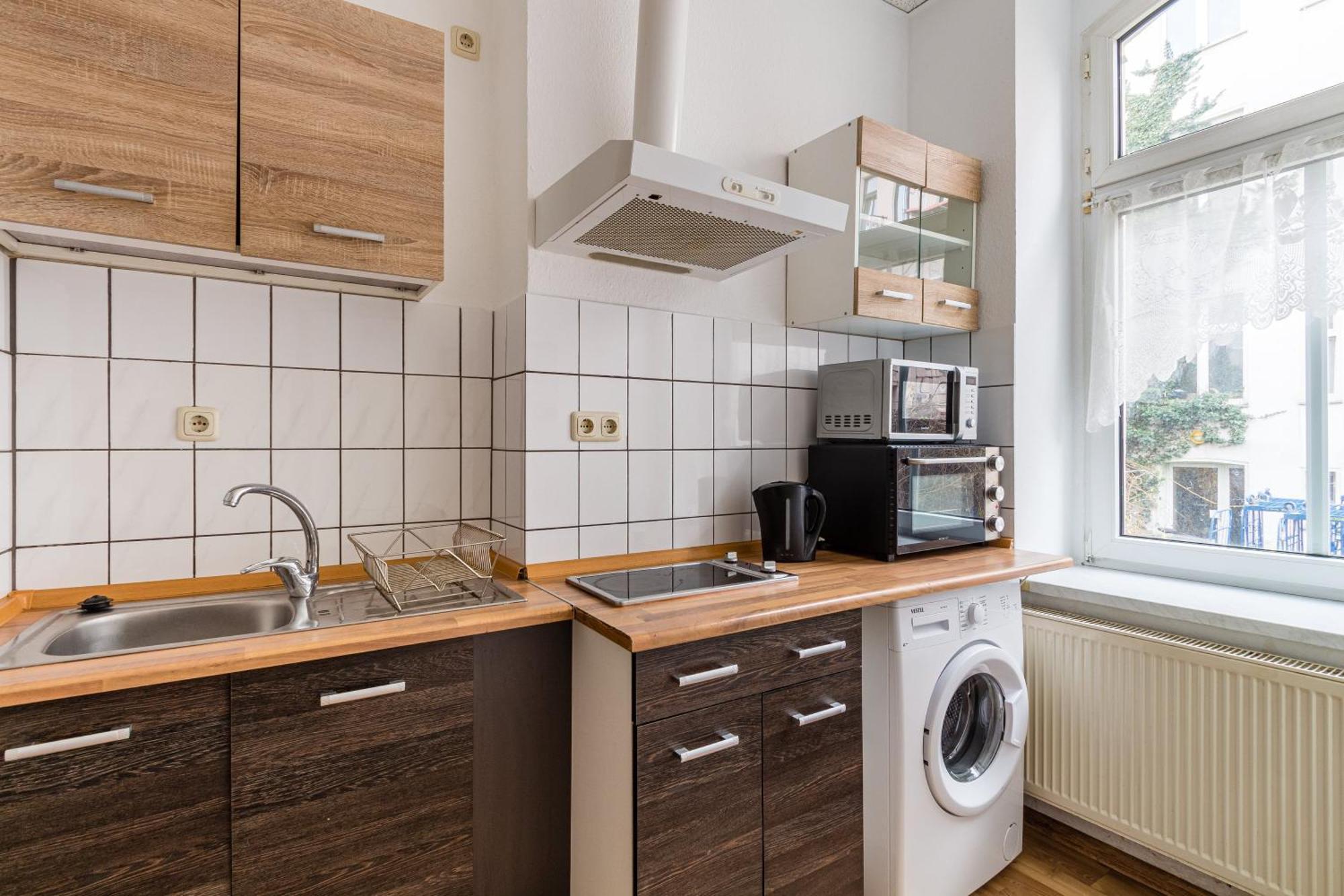 Enjoy Your With Dkn - Mon-sun - Late Night Check-in - Multilanguage - Near Railway Station - Witamy Serdecznie Apartment Leipzig